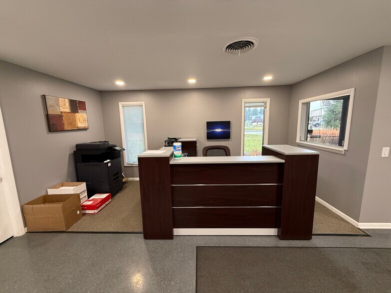 More Photos Of 862 Lenox Ave, Portage Manufacturing For Sale