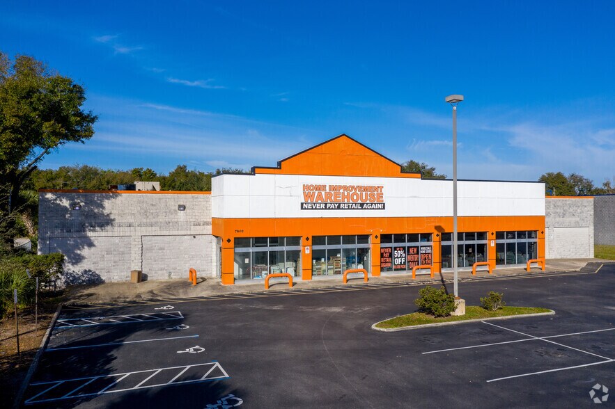 More Photos Of 7802 S Orange Blossom Trl, Orlando General Retail For Lease