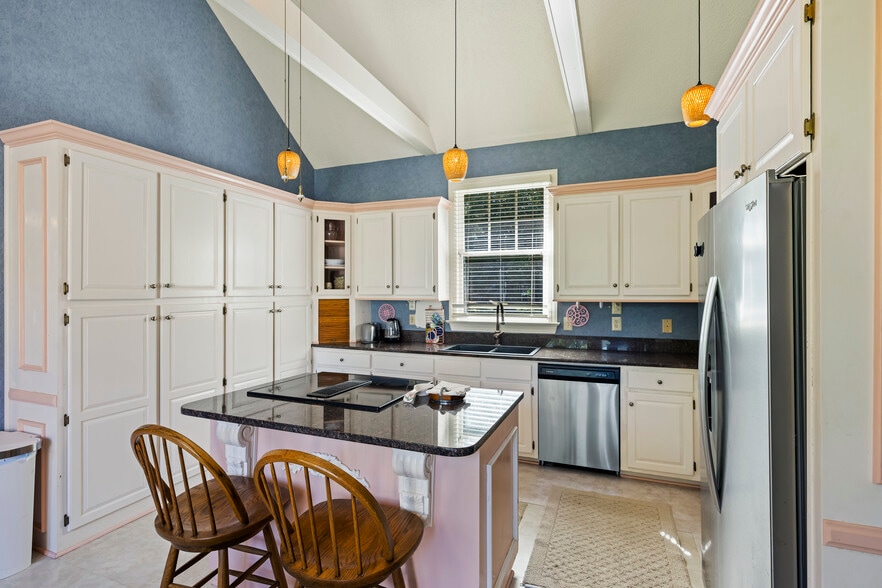 More Photos Of 3168 Stanyarne Dr, Charleston Multifamily For Sale