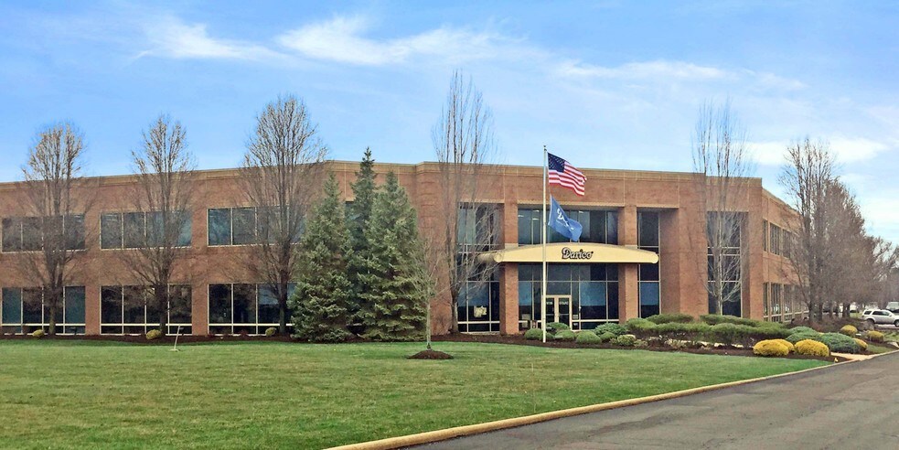 More Photos Of 13000 Darice Pky, Strongsville Warehouse For Lease