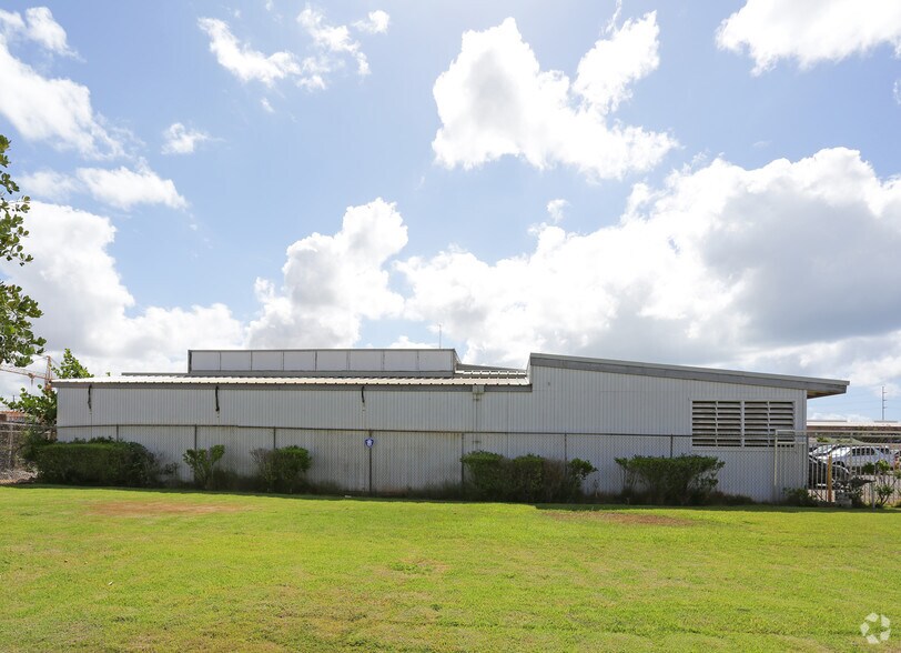 More Photos Of 91-255 Oihana St, Kapolei Warehouse For Sale