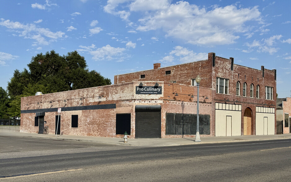 Primary Photo Of 373 N Fresno St, Fresno Storefront Retail Residential For Sale