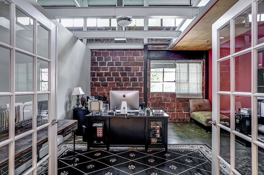 More Photos Of 650 Hamilton Ave SE, Atlanta Unknown For Lease