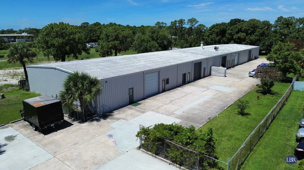 Primary Photo Of 618 Washburn Rd, Melbourne Manufacturing For Sale