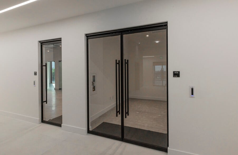 More Photos Of 127 NW 27th St, Miami Unknown For Lease