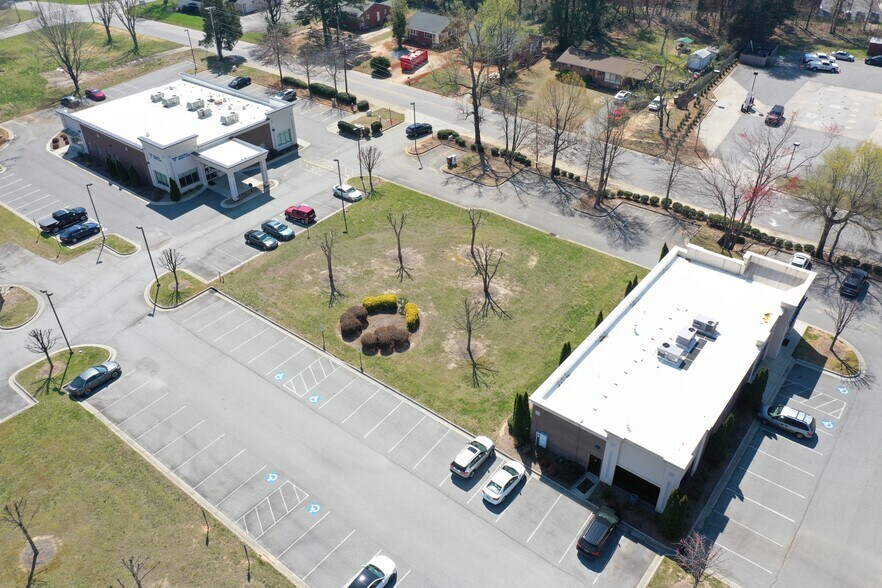 More Photos Of 1308 Eastchester Dr, High Point Land For Sale