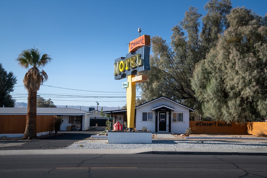 More Photos Of 339 W Church Ave, Ridgecrest Hotel For Sale