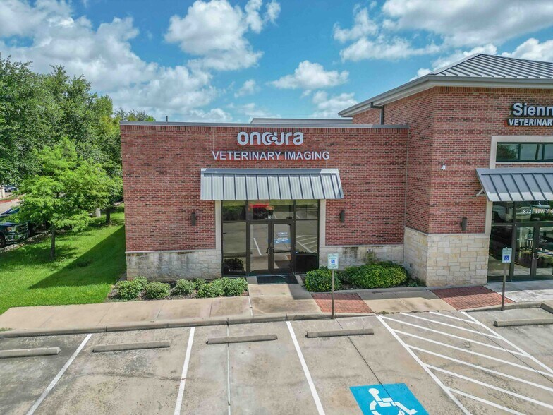 More Photos Of 8721 Highway 6, Missouri City Medical For Lease