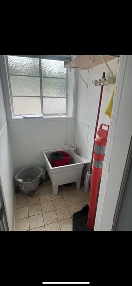 More Photos Of 8939 La Mesa Blvd, La Mesa Medical For Lease