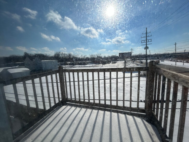 More Photos Of 4467 Lee Rd, Cleveland Apartments For Sale