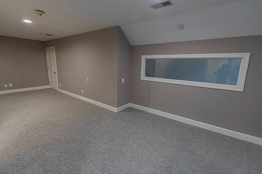 More Photos Of 5501 McNeely Dr, Raleigh Medical For Sale