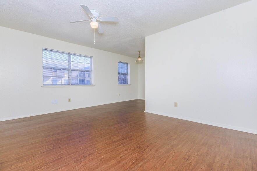 More Photos Of 255 Turner St, Roanoke Apartments For Sale