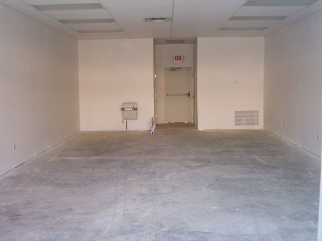 More Photos Of 4126 Hartley Bridge Rd, Macon-Bibb General Retail For Lease