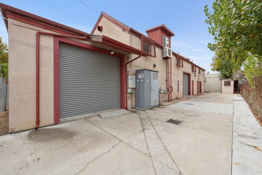 More Photos Of 253 S 25th St, Richmond Flex For Sale