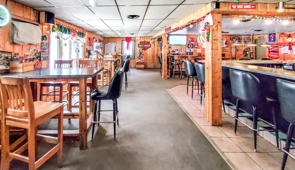 More Photos Of 9065 Pickerel Lake Rd, Pickerel Bar For Sale