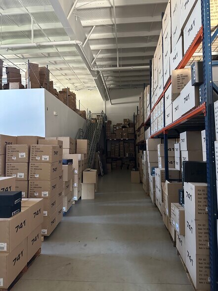 More Photos Of 280 Heritage Ave, Portsmouth Warehouse For Lease