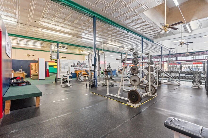 More Photos Of 110 E Franklin St, Hillsboro Health Club For Sale