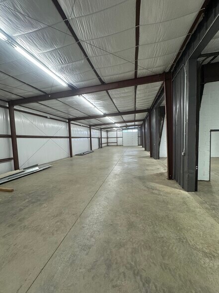 More Photos Of 4315 Gibson Dr, Tipp City Warehouse For Lease