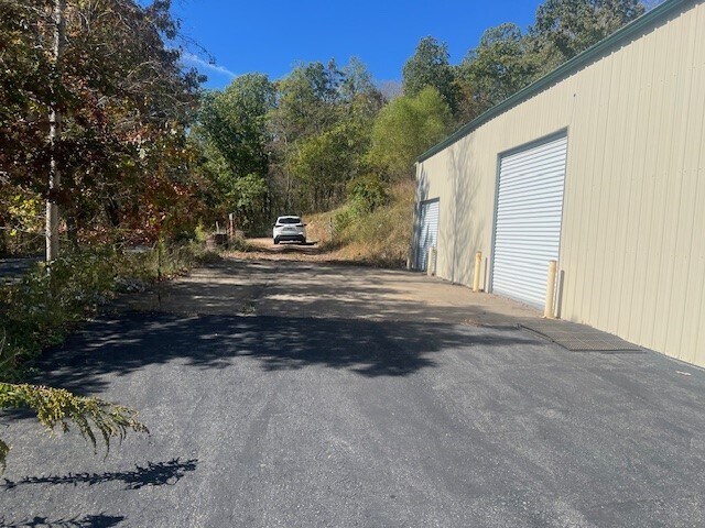 More Photos Of 922 Broad st, Mount Hope Industrial For Sale