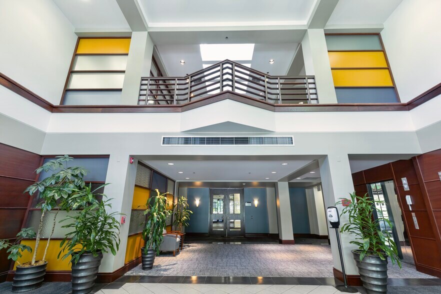 More Photos Of 33650 6th Ave S, Federal Way Office For Sale