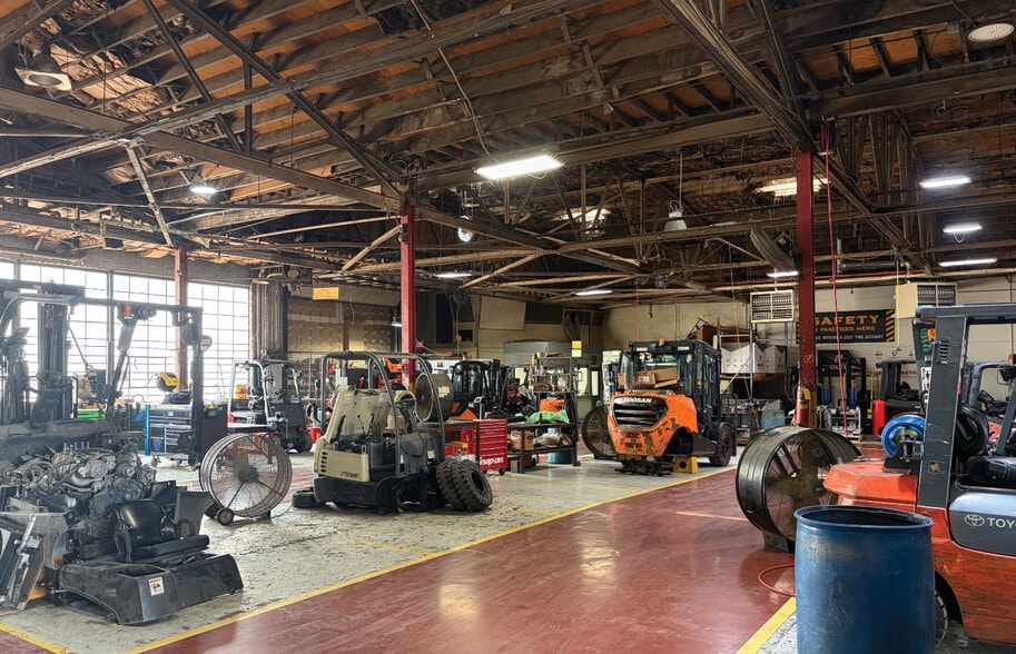 More Photos Of 5400 Natural Bridge Ave, Saint Louis Industrial For Sale
