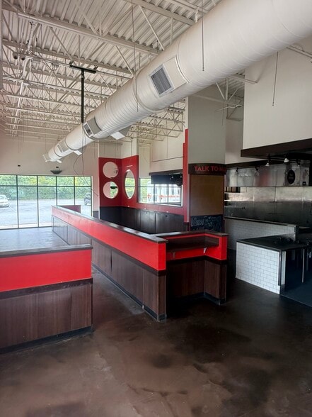 More Photos Of 1435 E Lafayette St, Tallahassee Freestanding For Lease