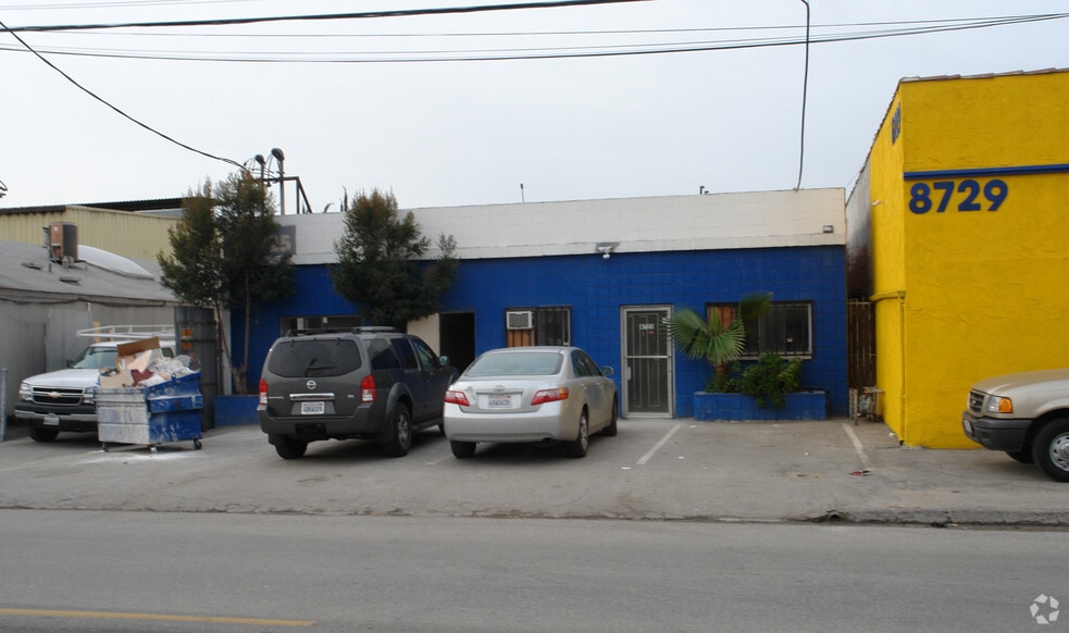 More Photos Of 8725 Bradley Ave, Sun Valley Warehouse For Lease