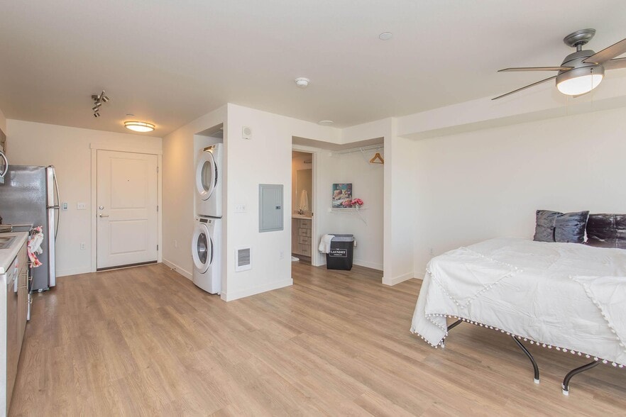 More Photos Of 15300 33rd Ave S, Seatac Apartments For Lease