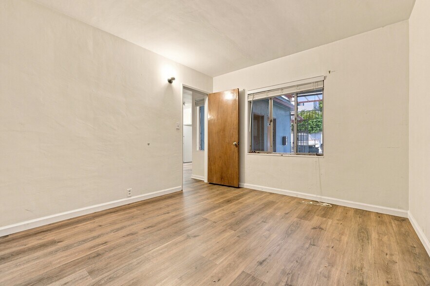 More Photos Of 3732-3744 Grand Ave, Oakland Multifamily For Sale