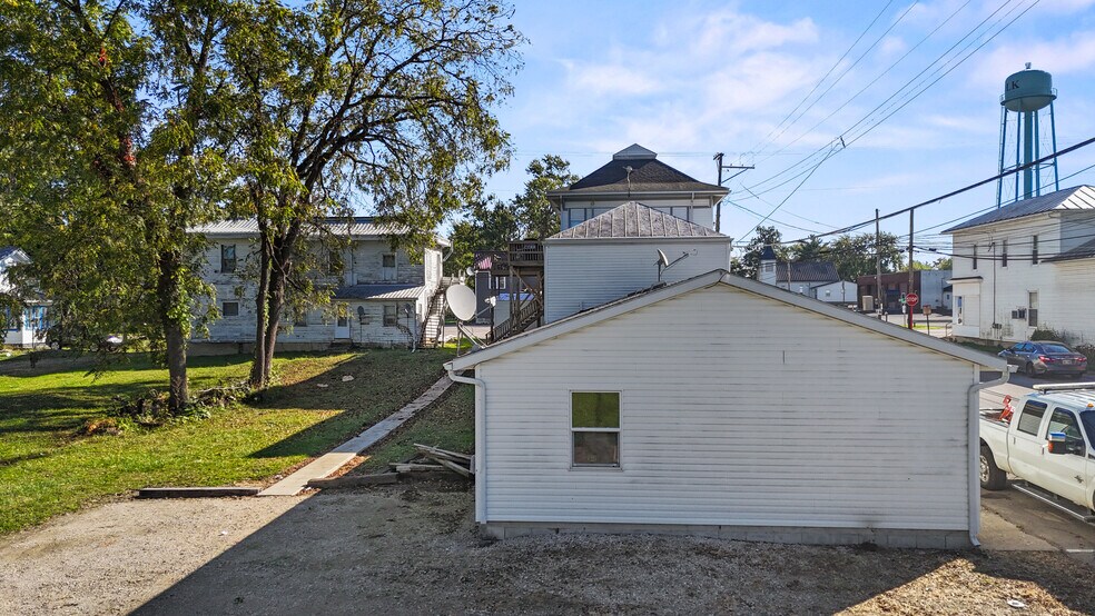 More Photos Of 401 N Main St, Polk General Retail For Sale