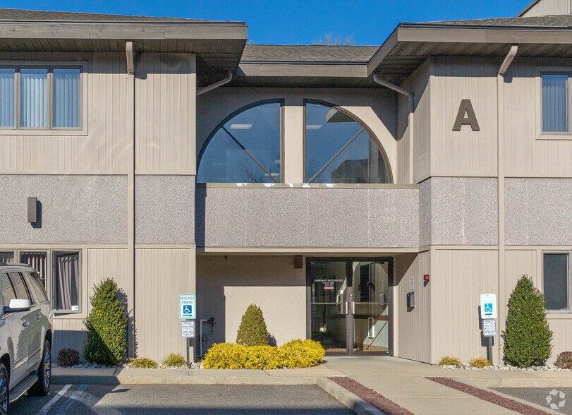 More Photos Of 2130 Highway 35, Sea Girt Medical For Sale