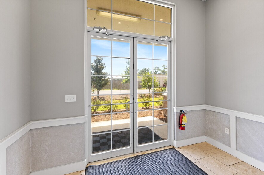 More Photos Of 15167 331 Business, Freeport Office For Sale