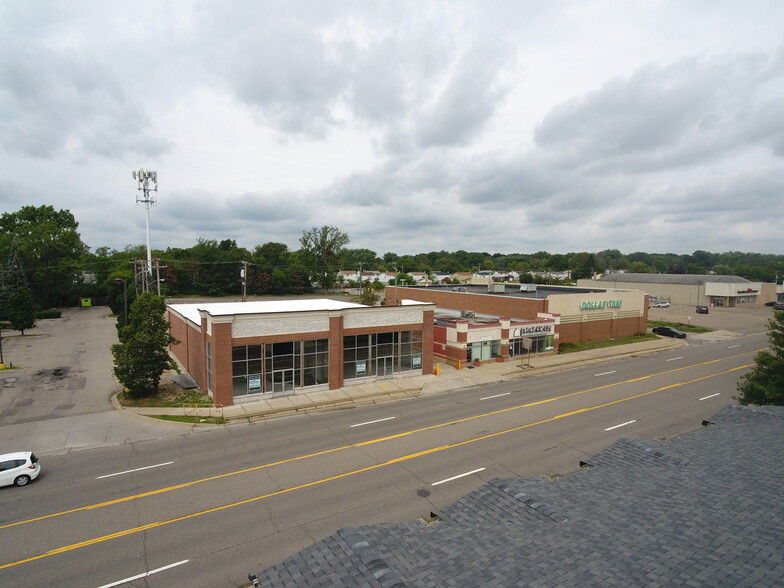 Primary Photo Of 29101 Greenfield Rd, Southfield Storefront For Lease