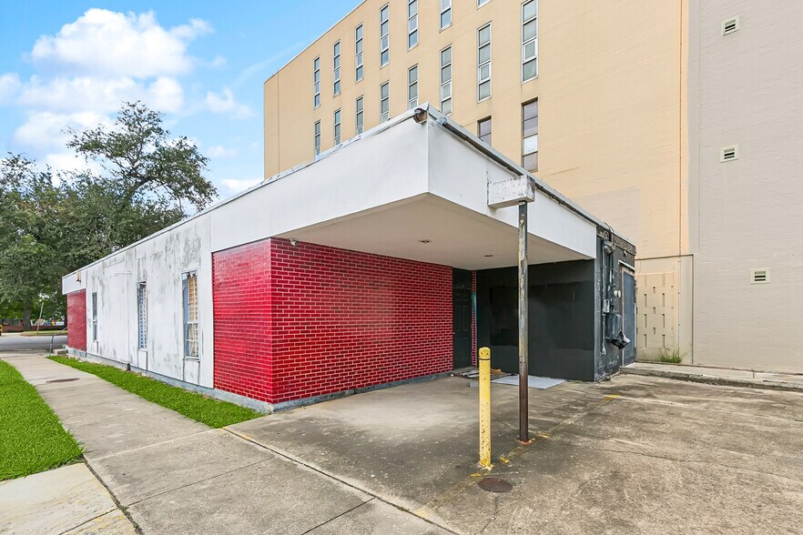 More Photos Of 2601 Canal St, New Orleans Office For Sale