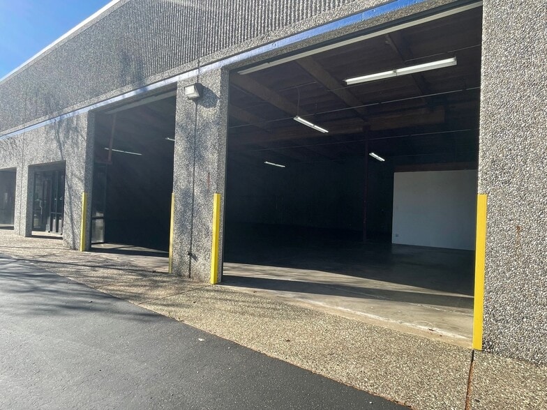 More Photos Of 6100 Enterprise Dr, Diamond Springs Light Distribution For Lease