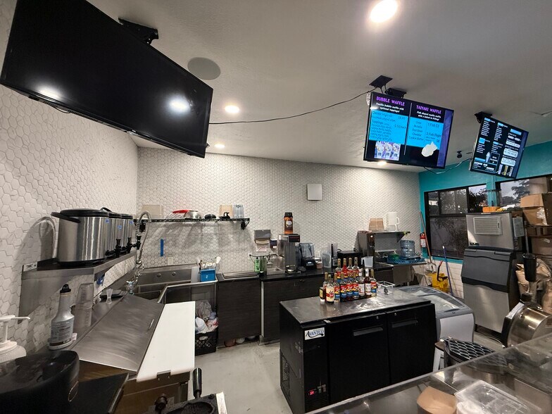 More Photos Of 630 Embarcadero Rd, Morro Bay Restaurant For Lease