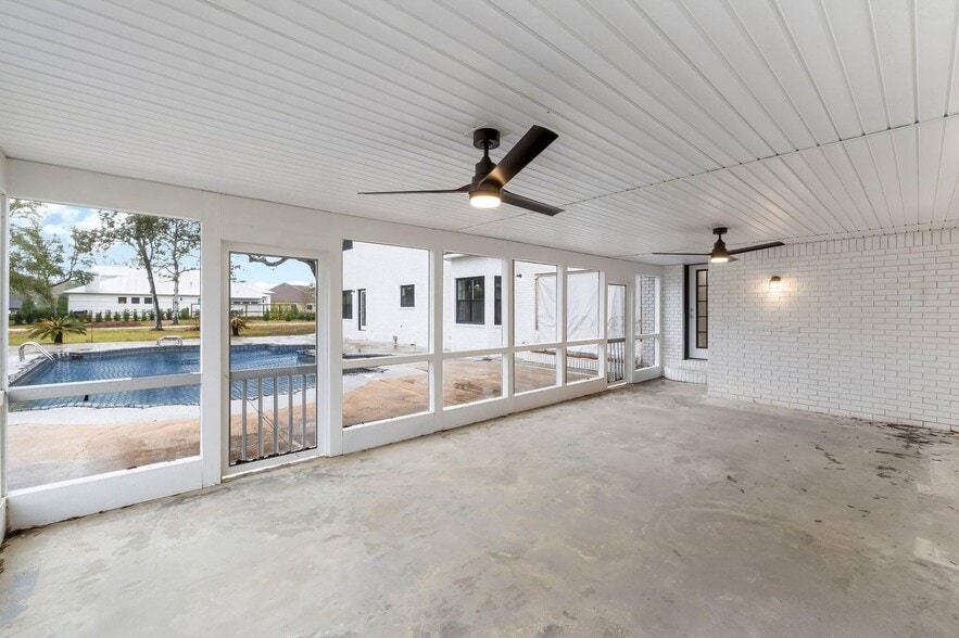 More Photos Of 680 Mallet Bayou Rd, Freeport Lodge Meeting Hall For Sale