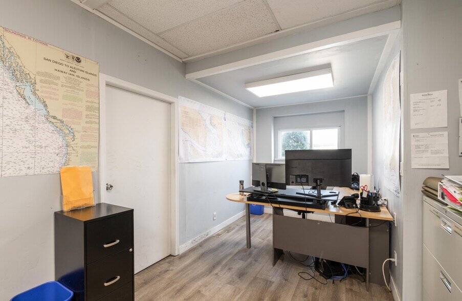 More Photos Of 11517 132A St, Surrey Warehouse For Sale