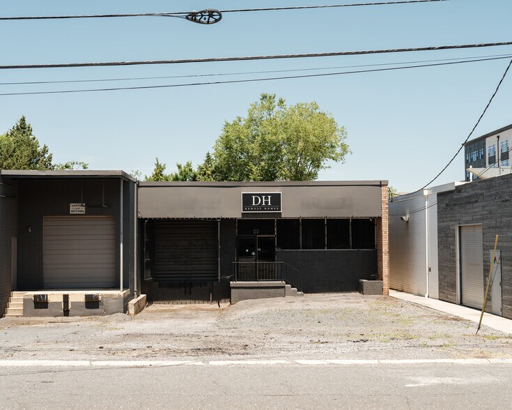 More Photos Of 2400-2406 Dunavant St, Charlotte Unknown For Lease