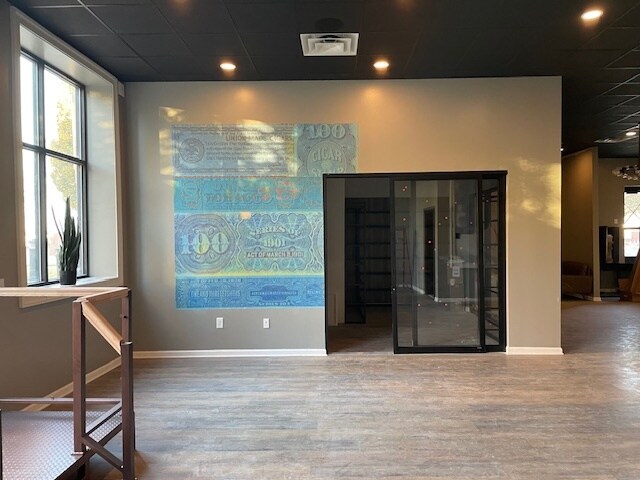 More Photos Of 190 W Main Ave, Gastonia Bar For Lease