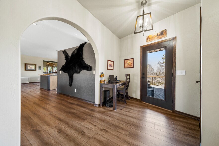 More Photos Of 7056 Bustin Dutch Trl, Show Low Multifamily For Sale