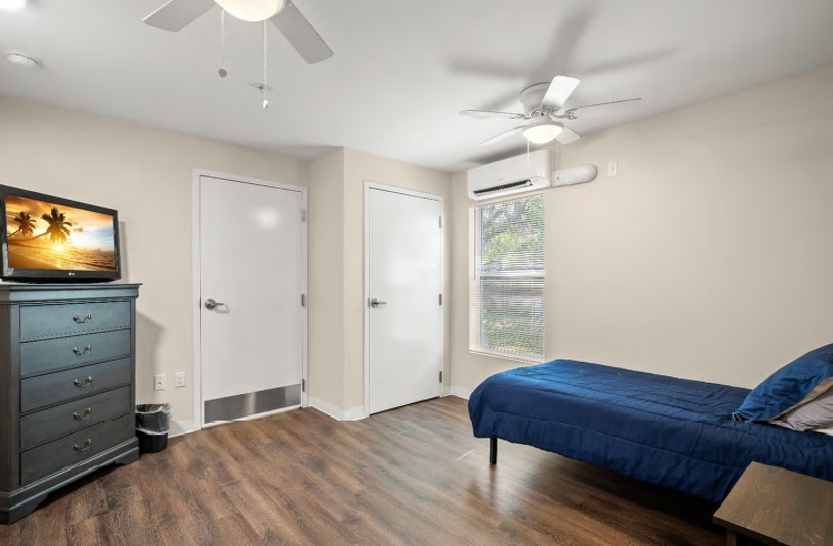 More Photos Of 8207 Forest City Rd, Orlando Assisted Living For Sale