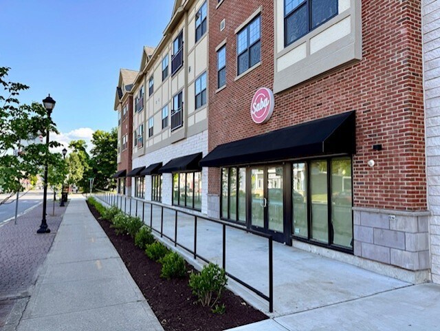 More Photos Of 21 Raymond Ave, Poughkeepsie Apartments For Lease