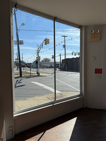 More Photos Of 189 Front St, South Plainfield Storefront Retail Residential For Lease