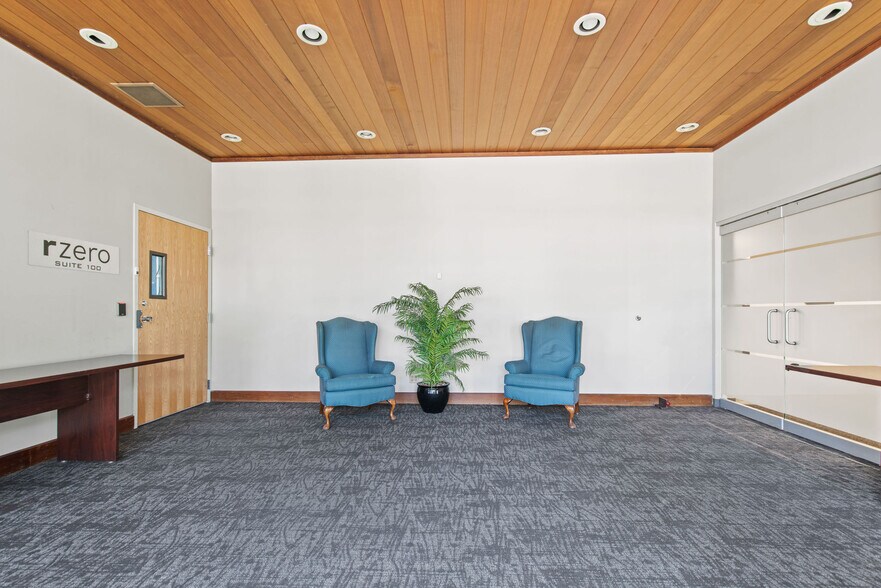 More Photos Of 345 W Bearcat Dr, Salt Lake City Office For Lease