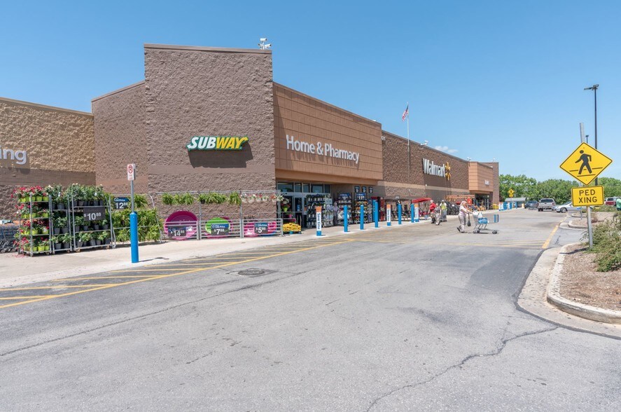 More Photos Of 2675 Decherd Blvd, Winchester Unknown For Lease