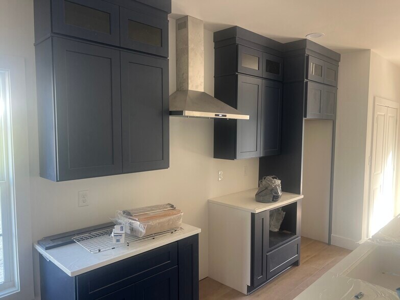 More Photos Of 205 Walker St, Franklin Multifamily For Lease