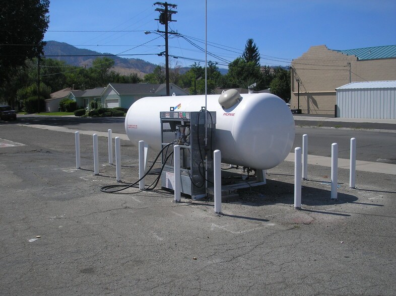 More Photos Of 1600 N Carson St, Carson City Service Station For Sale