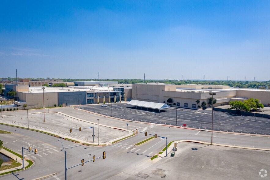 Primary Photo Of 1 Fanatical Pl, San Antonio Industrial For Sale