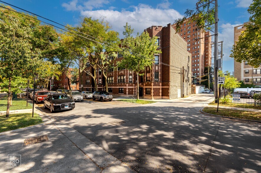 More Photos Of 7003 S Oglesby Ave, Chicago Apartments For Sale